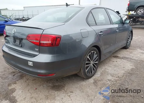 2016 Volkswagen Jetta 1.8T Sport from USA, damaged, VIN 3VWD17AJ8GM255319